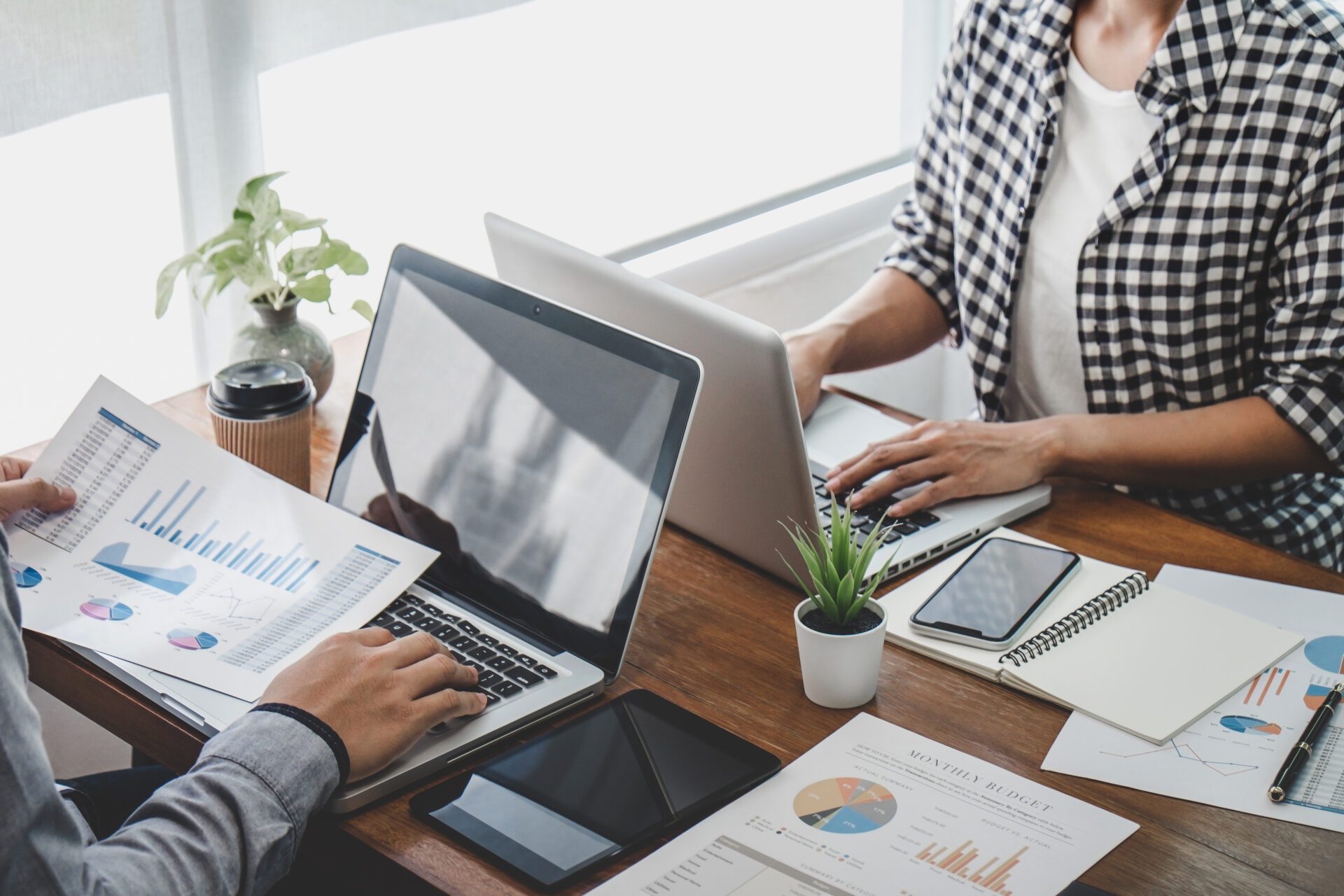 ShutterstockBasic_1912493221 services